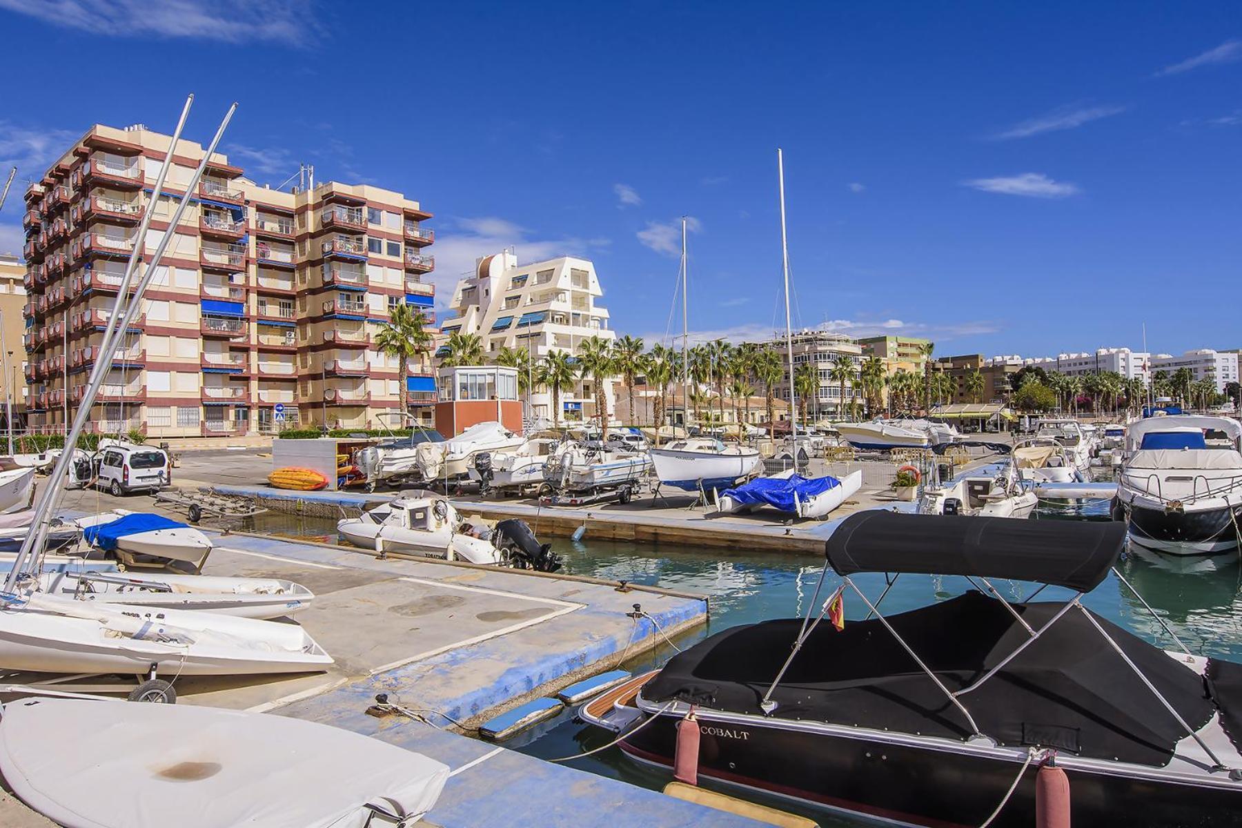 Aguilas Delicias Piscina Wifi Ac Parking Gratis Экстерьер фото