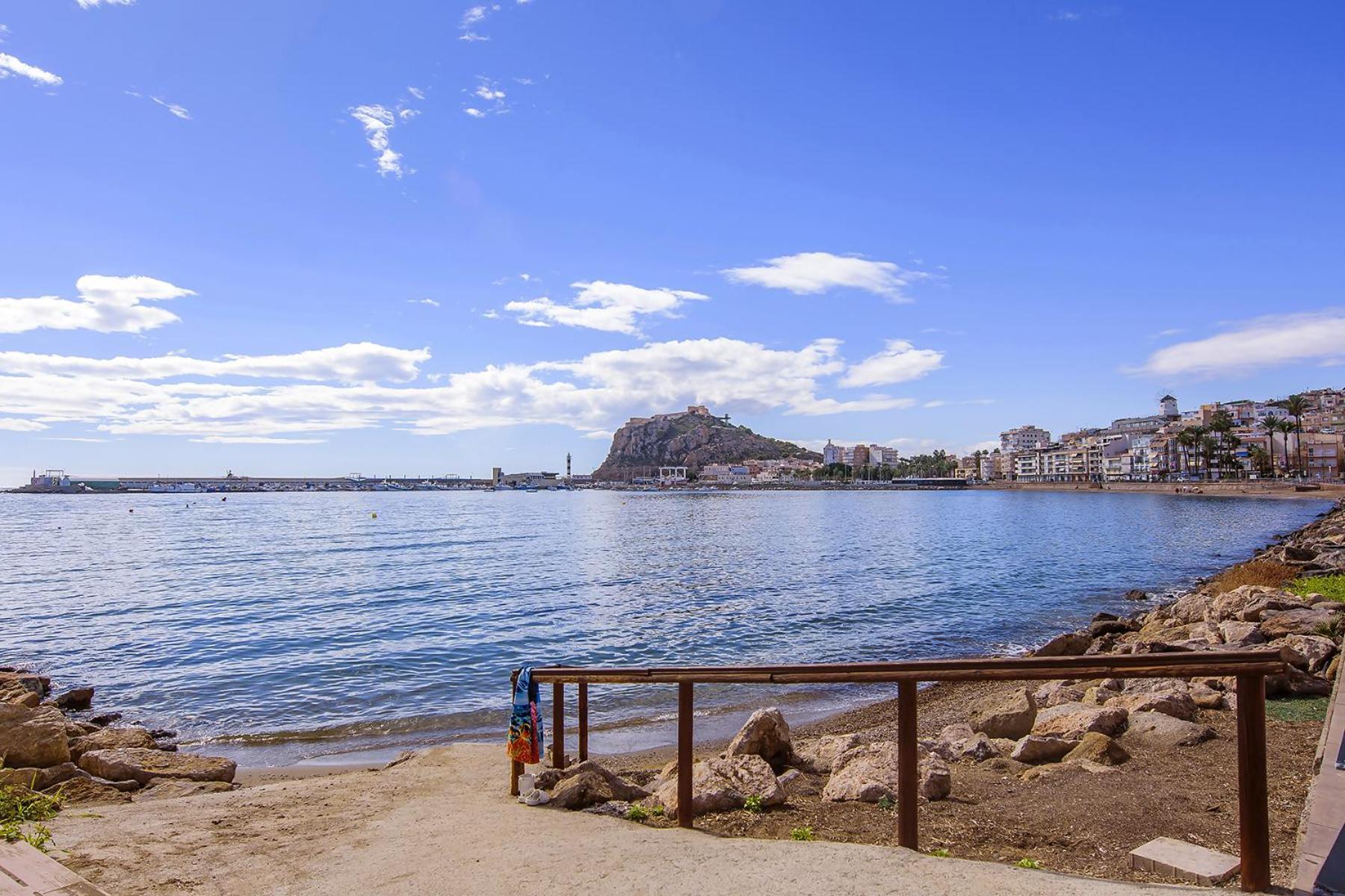 Aguilas Delicias Piscina Wifi Ac Parking Gratis Экстерьер фото